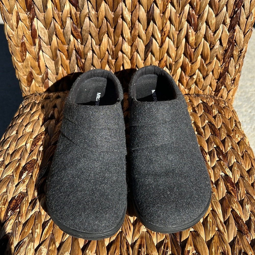 Merrill brand super comfy slip on / slide